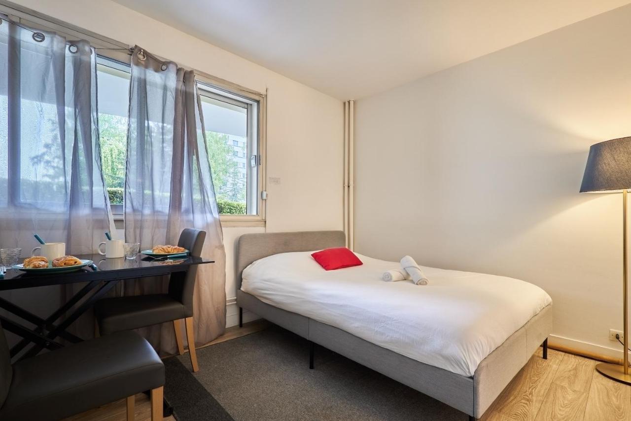 Apartament Le Marquis - T1 - 5 Mins De La Cathedrale Reims Zewnętrze zdjęcie